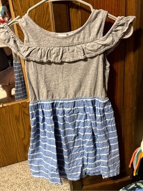 GAP Girls Gray Ruffle Cold-Shoulder Dress with Blue Striped Skirt